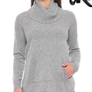 Max Studio medium 100% cashmere sweater pullover w/ front pocket never worn